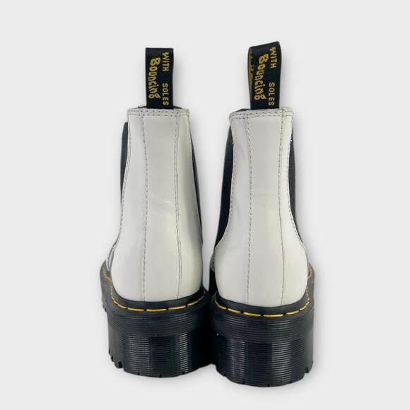 Dr. Martens Women's 2976 Quad Smooth Leather Platform Chelsea Boots White Size 7 - Picture 5 of 16